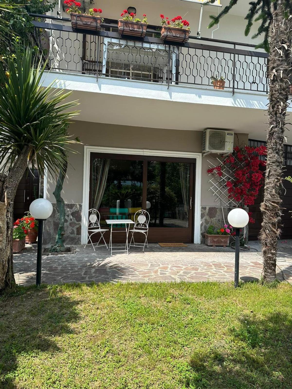Ospitalita Il Noce Bed & Breakfast Brusciano Exterior photo